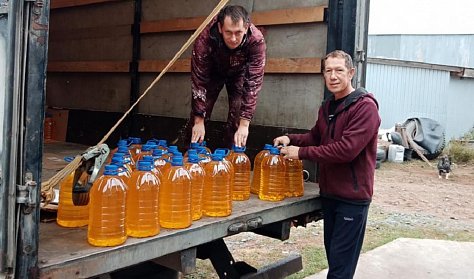 Грачевский фермер собрал посылку на Донбасс